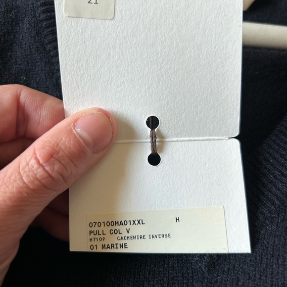 Hermés Men’s Cashmere V-Neck Sweater Navy XXL - Picture 5 of 5